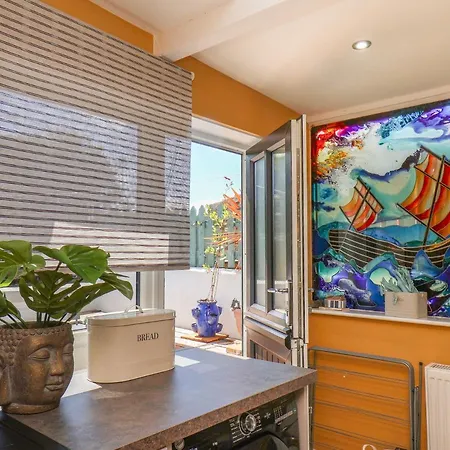 The Seaside House בית נופש סולטברן-ביי-דה-סי